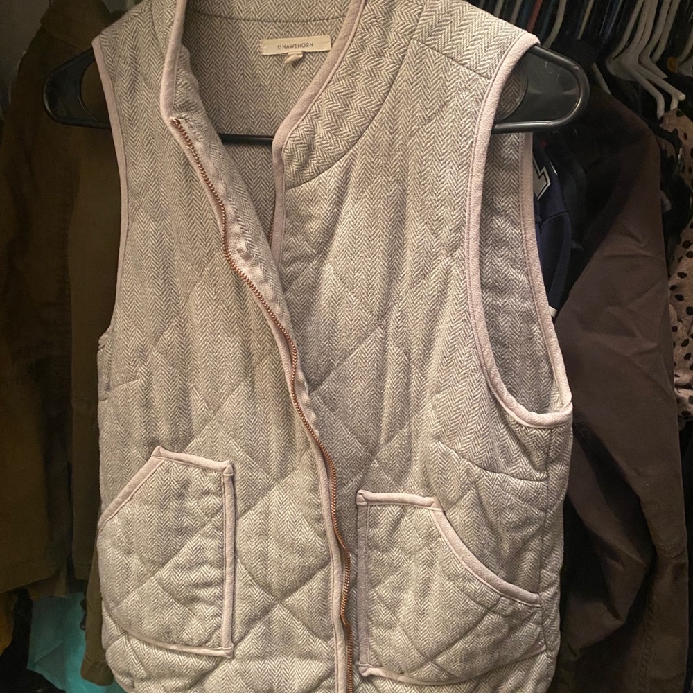 Hawthorne sz M herringbone vest